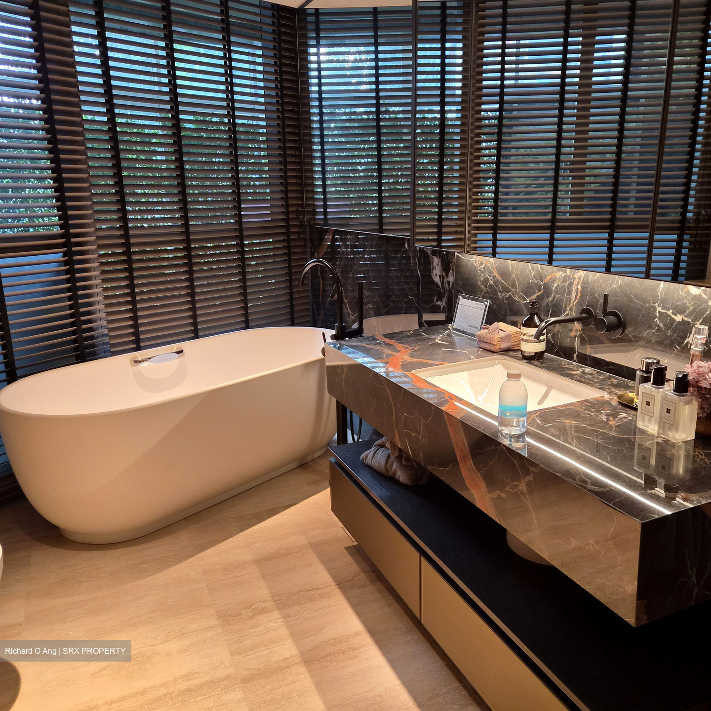 Newport Residences (D2), Apartment #602727591